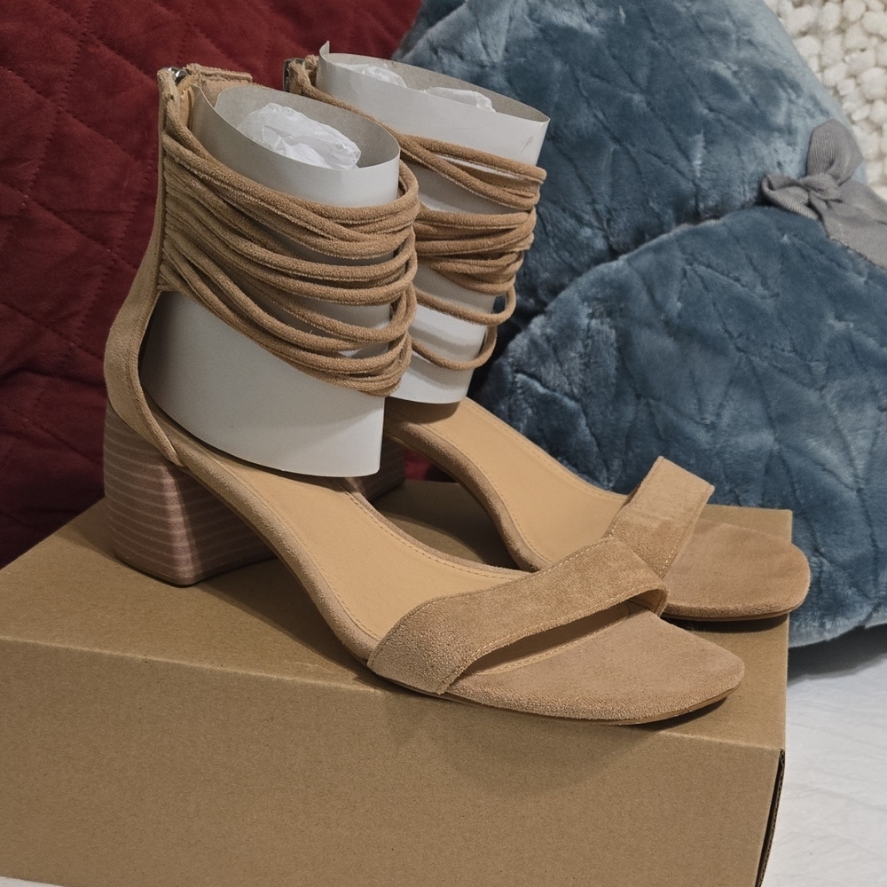 Elegant Tan Block Heel Sandals